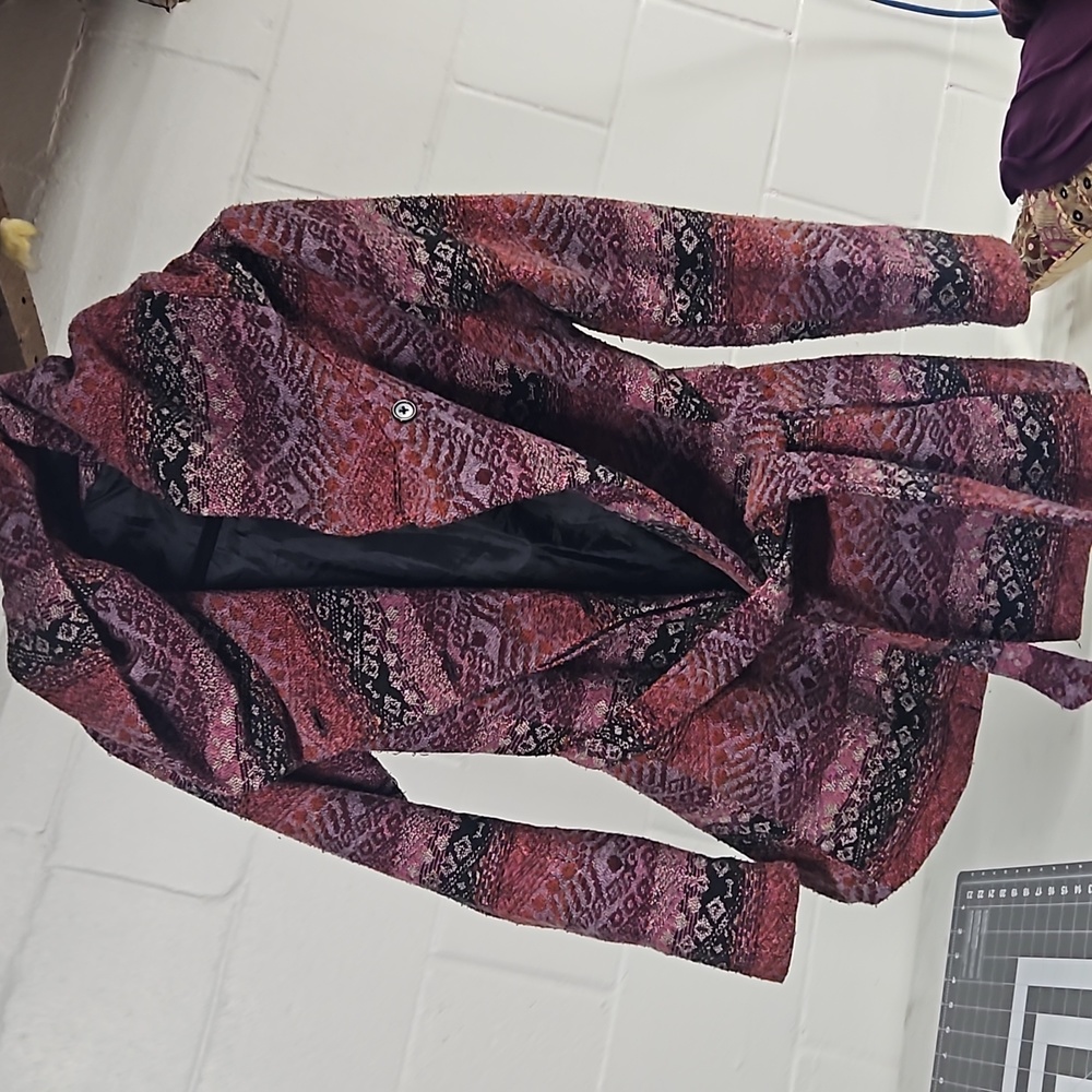 Mossimo Knit Jacket ~ Beautiful pattern with Pink, purple, red, black